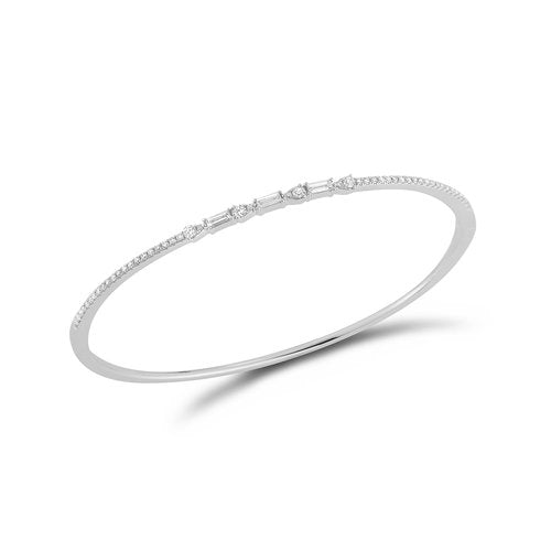 B22052 <br> Diamond weight - .60